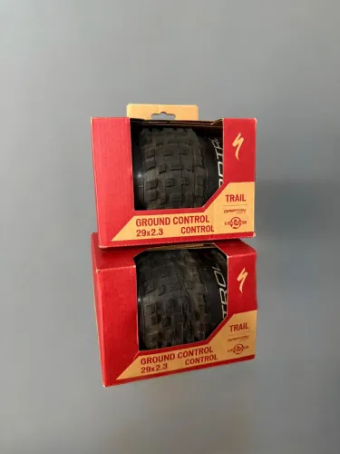 Par de Pneu Specialized Ground Control 2.3 aro 29 Tubeless