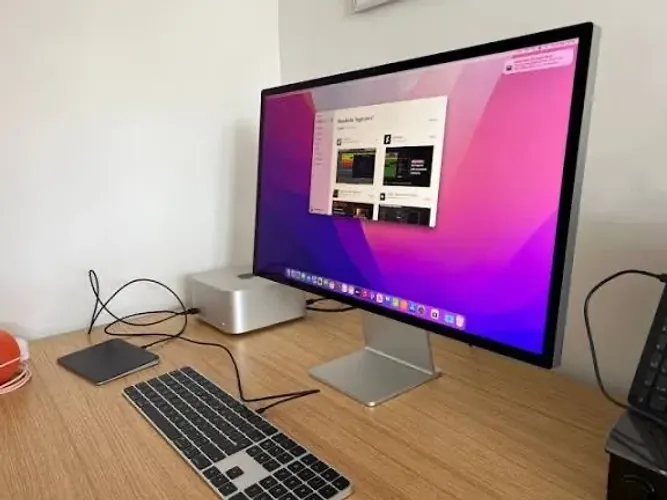 Apple Studio Display (base ajustável) 2023 Tela Retina 5K de 27?