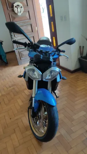 Triumph street triple 675cil