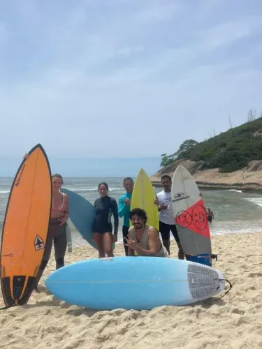 Aulas de surf no Recreio Posto 12