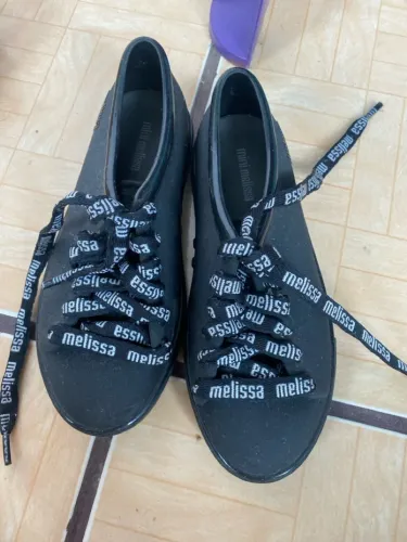 Tênis Mini Melissa Preto com Cadarço Melissa