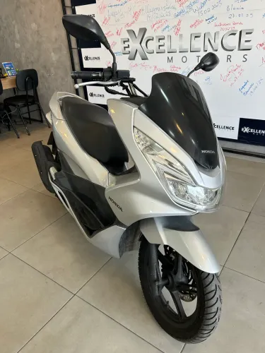 Honda pcx 2018 extra 29 mil km rodados 