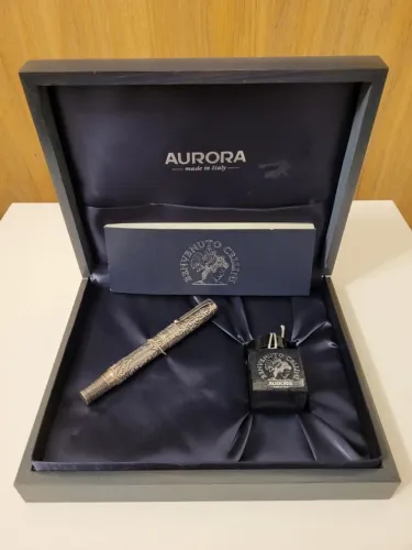 Caneta Aurora Benevenuto Cellini 1997 prata esterina maciça (ed. limitada 1919 unidades)