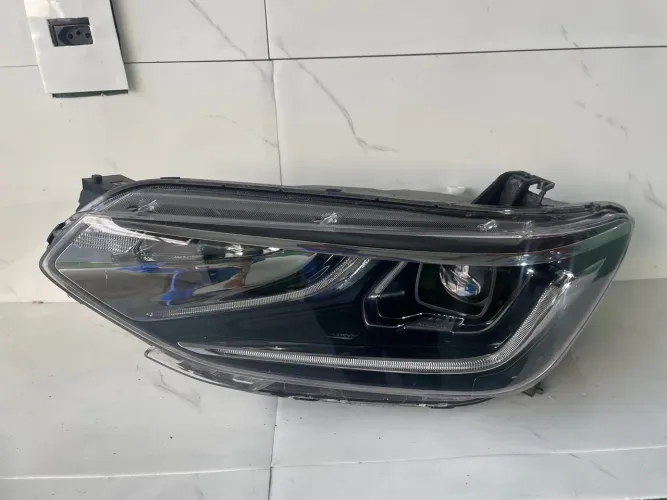 Farol Da Tracker Com Led 2021/23 Lado Esquerdo