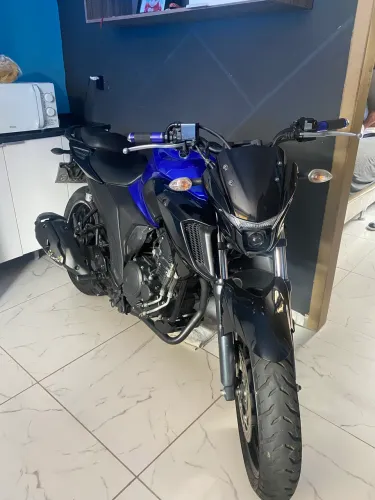 Moto Fazer 2023/2024