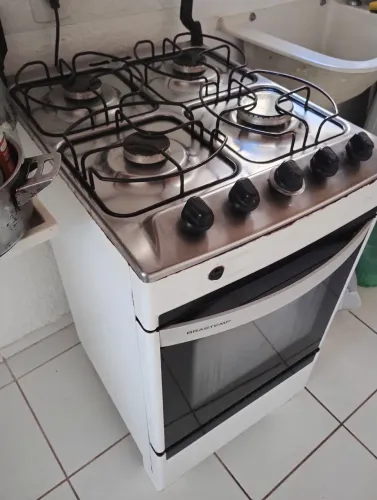 Fogão Brastemp 4 bocas com forno