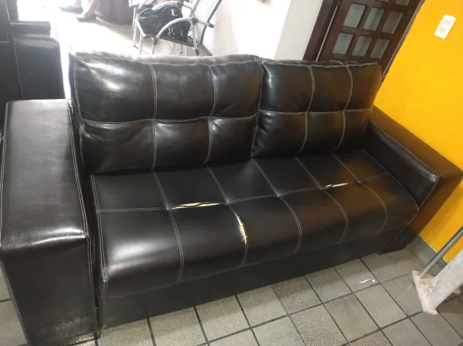 Sofá preto 3 lugares *Leia a legenda *