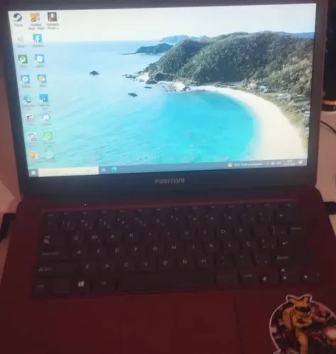 Lindo notebook vermelho 
