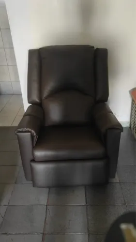 Poltrona reclinável 