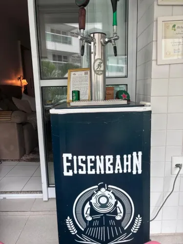 KEGERATOR COMPLETO - CHOPEIRA DUPLA COM 2 BARRIS E CILINDRO DE CO? DE 2 KG