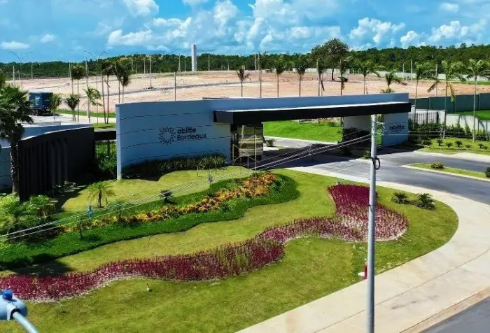 Oportunidade no Village Bordeaux: Construa seu refúgio no melhor de Cuiabá!
