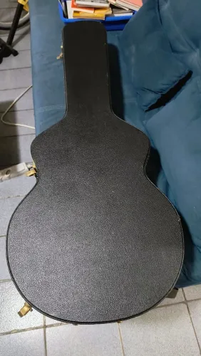 Case para guitarra semi-acustica ou violão.