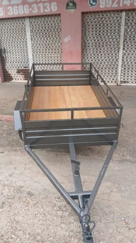 CARRETA 2.0 X 1,20 COM 1 EIXO PARA 700 KILOS