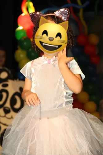 Linda fantasia de gatinha - 4 anos