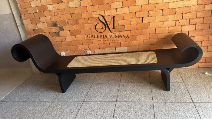 Banco marquesa oscar Niemeyer