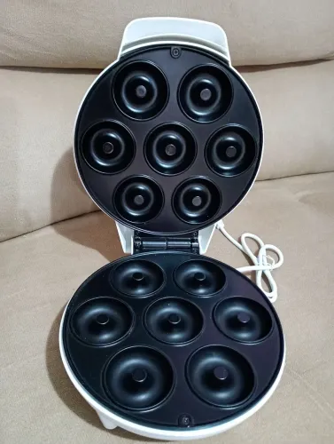 Sanduicheira de Donut