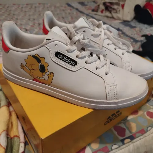 Tênis Adidas + The Simpsons