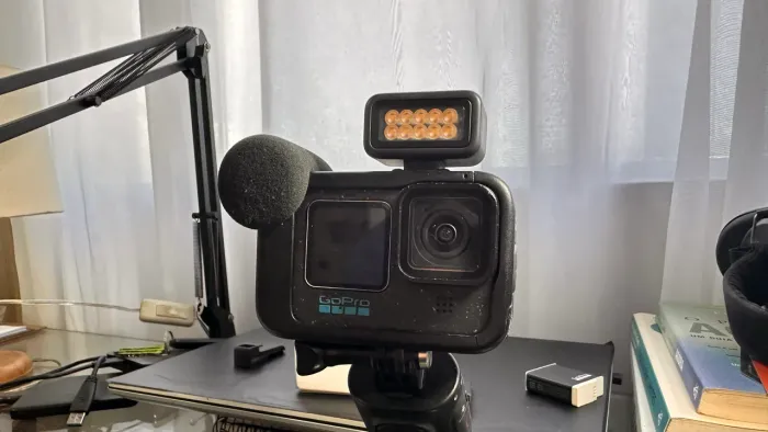 GOPRO 12 black + mic + led (kit case)