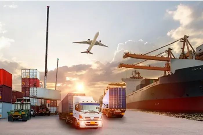 Transporte marítimo, aviação e terrestre