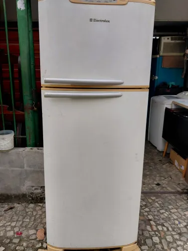ELETRLUX DUPLES FROST FREE 
