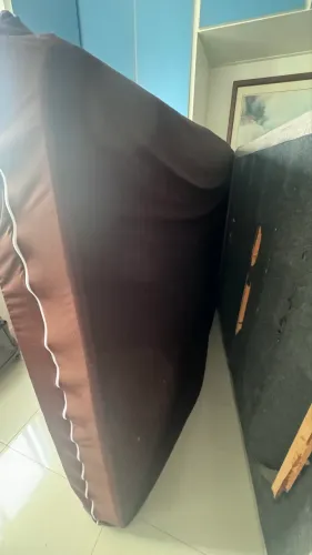 Doação: Cama de casal 