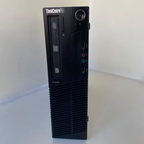 CPU Thinkcenter Core i3 4GB de RAM HD 500GB  Windows 11