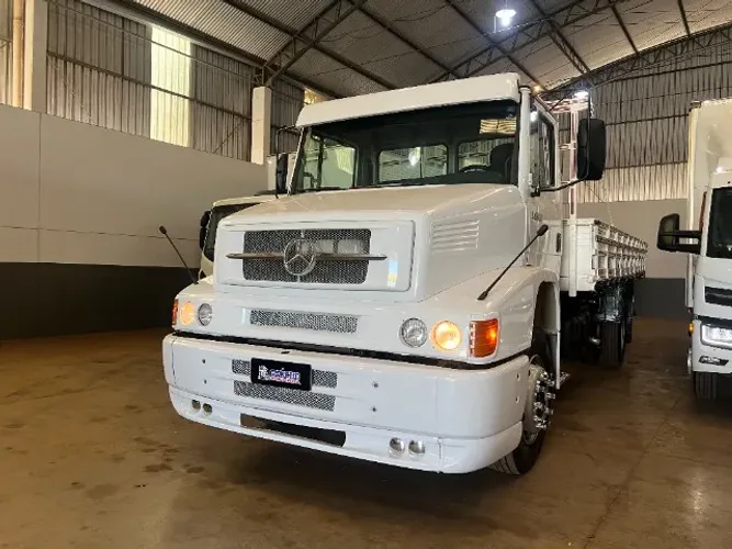 MERCEDES BENZ L 1318 REDUZIDO 2009