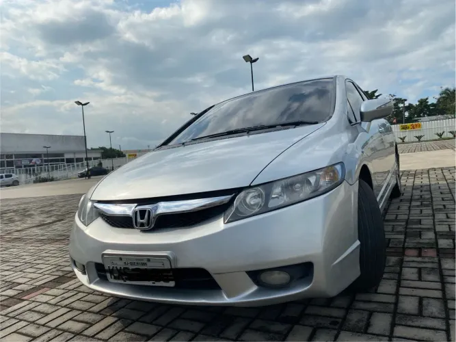 Honda Civic Sedan EXS 1.8/1.8 Flex 16V Aut. 4P 2010