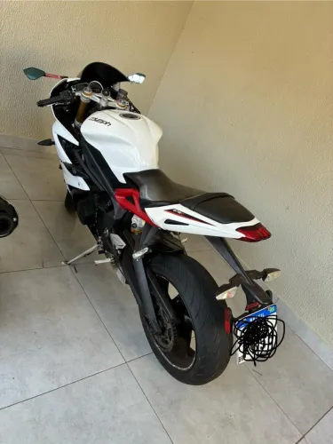 Moto Triumph Daytona 675r