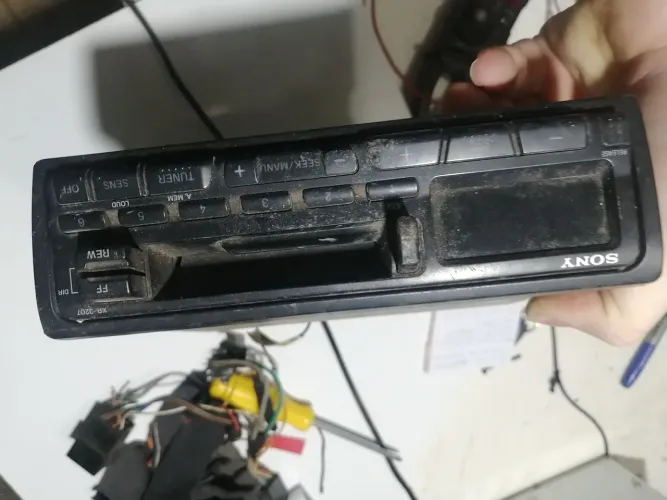 Rádio Sony pra peças! Xr 3207