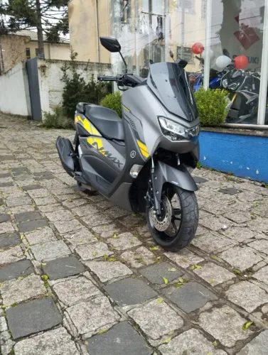YAMAHA NMAX 2024 SERIE ESPECIL