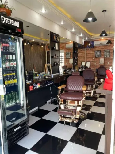 VENDO BARBEARIA ( RENOMADA) TOP NO ÁGUA VERDE!