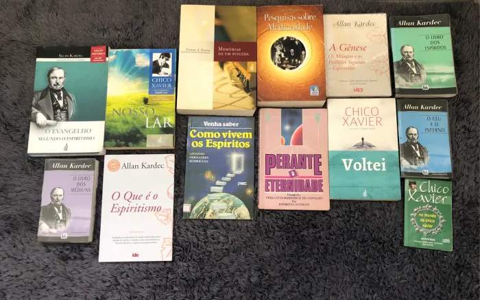 Lote de Livros Espíritas - Chico Xavier, Allan Kardec, Yvone, Antônio