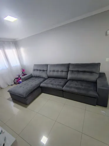 Sofá Lavínia Retrátil e Reclinável em Veludo Cinza