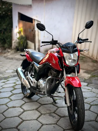 Cg fan 160, vermelha, 2021/ 2022