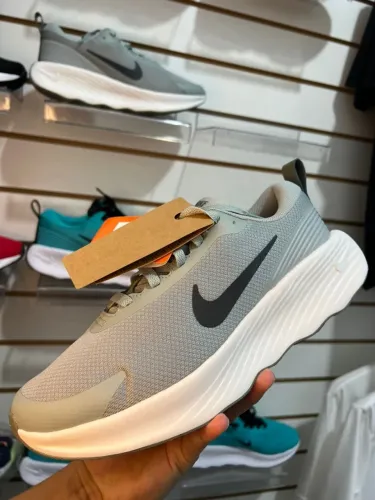 Tênis ORIGINAIS: Nike e Adidas