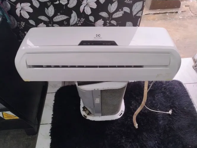 Ar condicionado Eletrolux eco de 9 mil BTUs