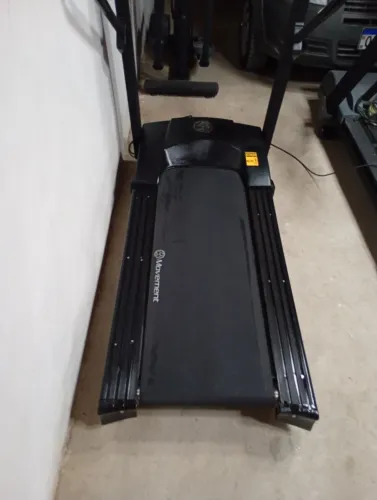 Esteira profissional moviment lx150