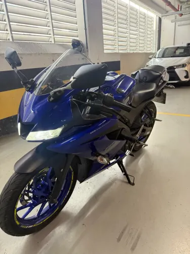 Yamaha YZF R15 155 ABS - Esportiva, Econômica e Completa.