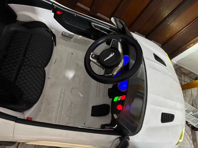 Carro elétrico jagua bateria nova