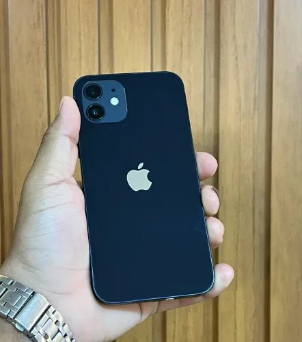 iPhone 12 - 128GB Preto