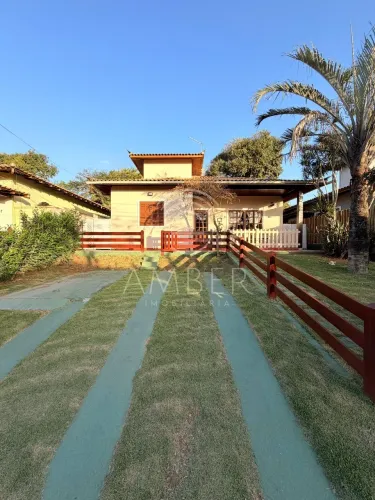 Casa em condomínio fechado