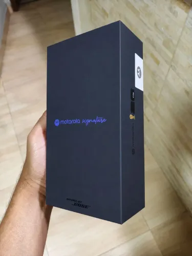 [LACRADO] Smartphone Motorola Signature - 512GB - Verde Oliva