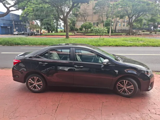 Toyota Corolla XEI 2.0 Flex 16V Aut. 2015