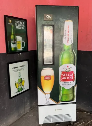 Freezer expositor cervejeiro stella artois  metálfrio 