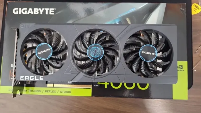RTX 4060 Eagle Triple Fan