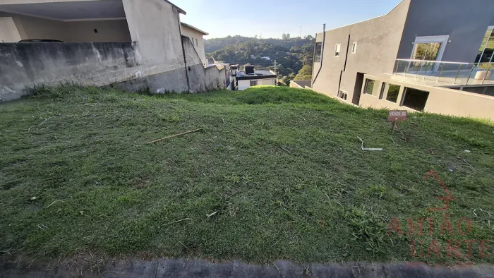 Vende-se Terreno premium de 560mts, Cond. Reserva Santa Maria, Granja Viana
