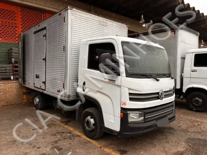 VW EXPRESS ANO 2020 BAU 4,70M