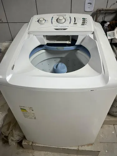 VENDO MÁQUINA 13 KG ELECTROLUX 