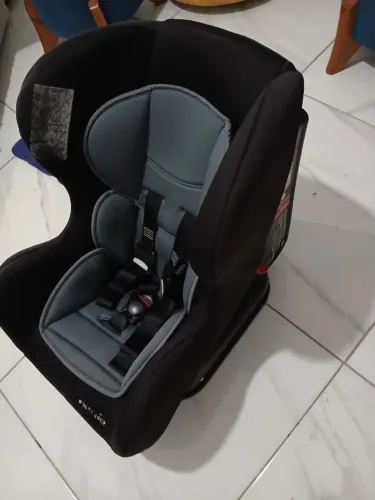 Cadeirinha para carro infantil